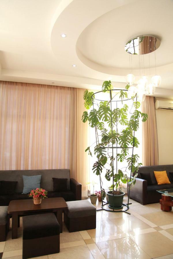 Rio Hotel Tbilisi Exterior foto